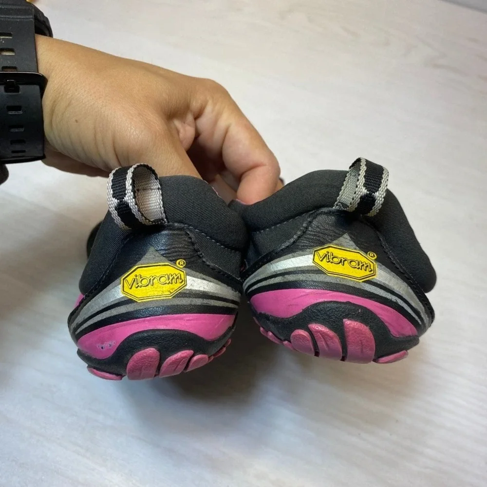 Vibram Womens 38 FiveFingers Bikila EVO Shoes Black Pink 14W3503 Barefoot